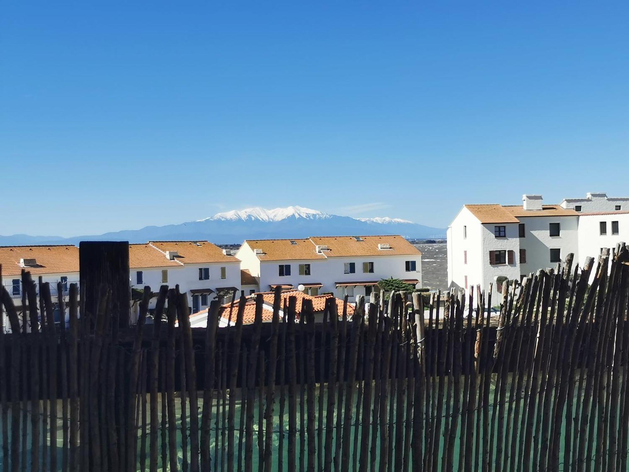 Appartement Tout Confort A Cap Coudalere Avec Vue Magnifique Sur Le Canigou Au Bord Du Lac - Check In Automatise - Parking Gratuit - Aire De Jeux D'Enfants - 르발카레스 외부 사진